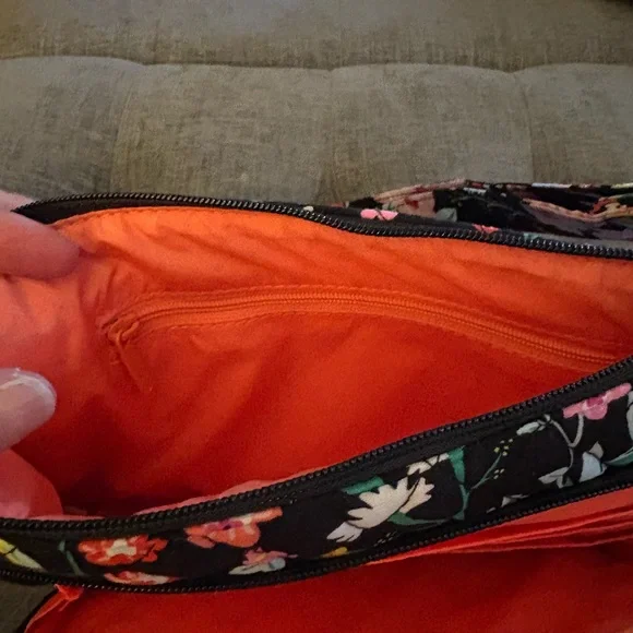 Vera Bradley Black Floral Crossbody Bag - Picture 4 of 6